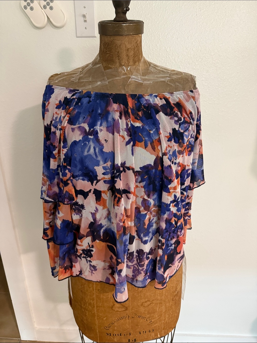NWT Off-Shoulder PerSeption Concept Floral Print Blouse in Blue & Pink Size S